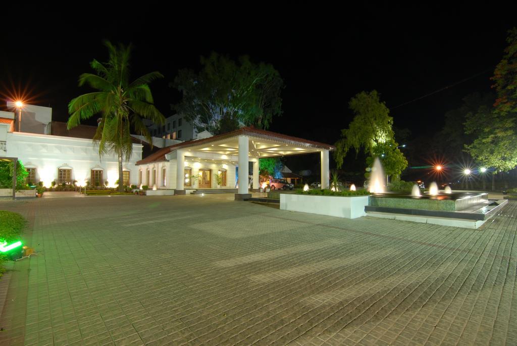 Chanakya Bnr Hotel ラーンチー エクステリア 写真