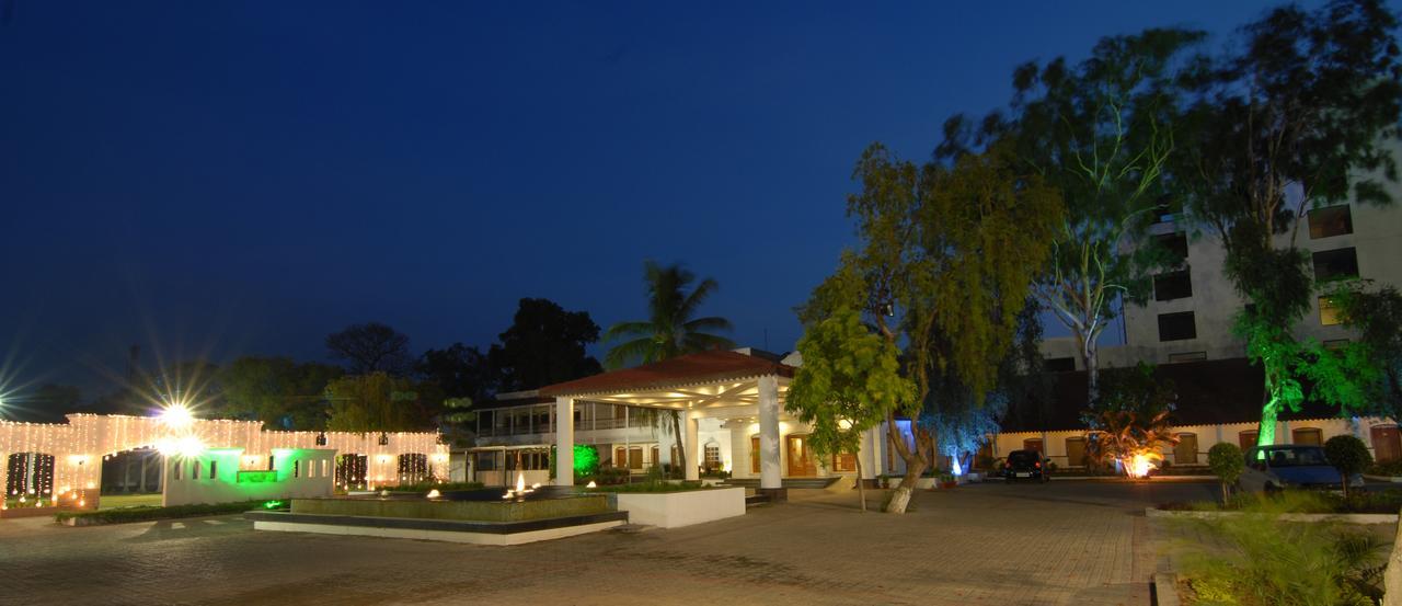 Chanakya Bnr Hotel ラーンチー エクステリア 写真
