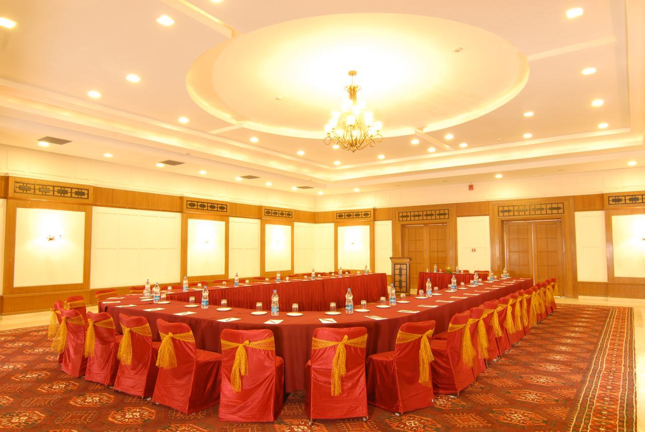 Chanakya Bnr Hotel ラーンチー エクステリア 写真